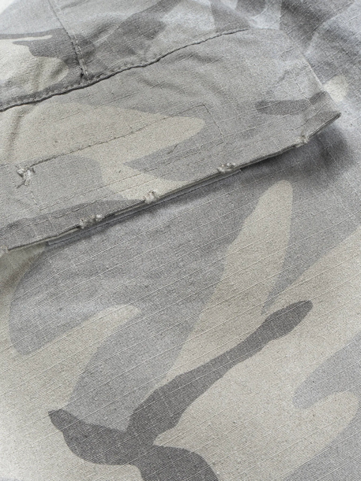 Men's Camouflage Pattern Denim Cargo Shorts