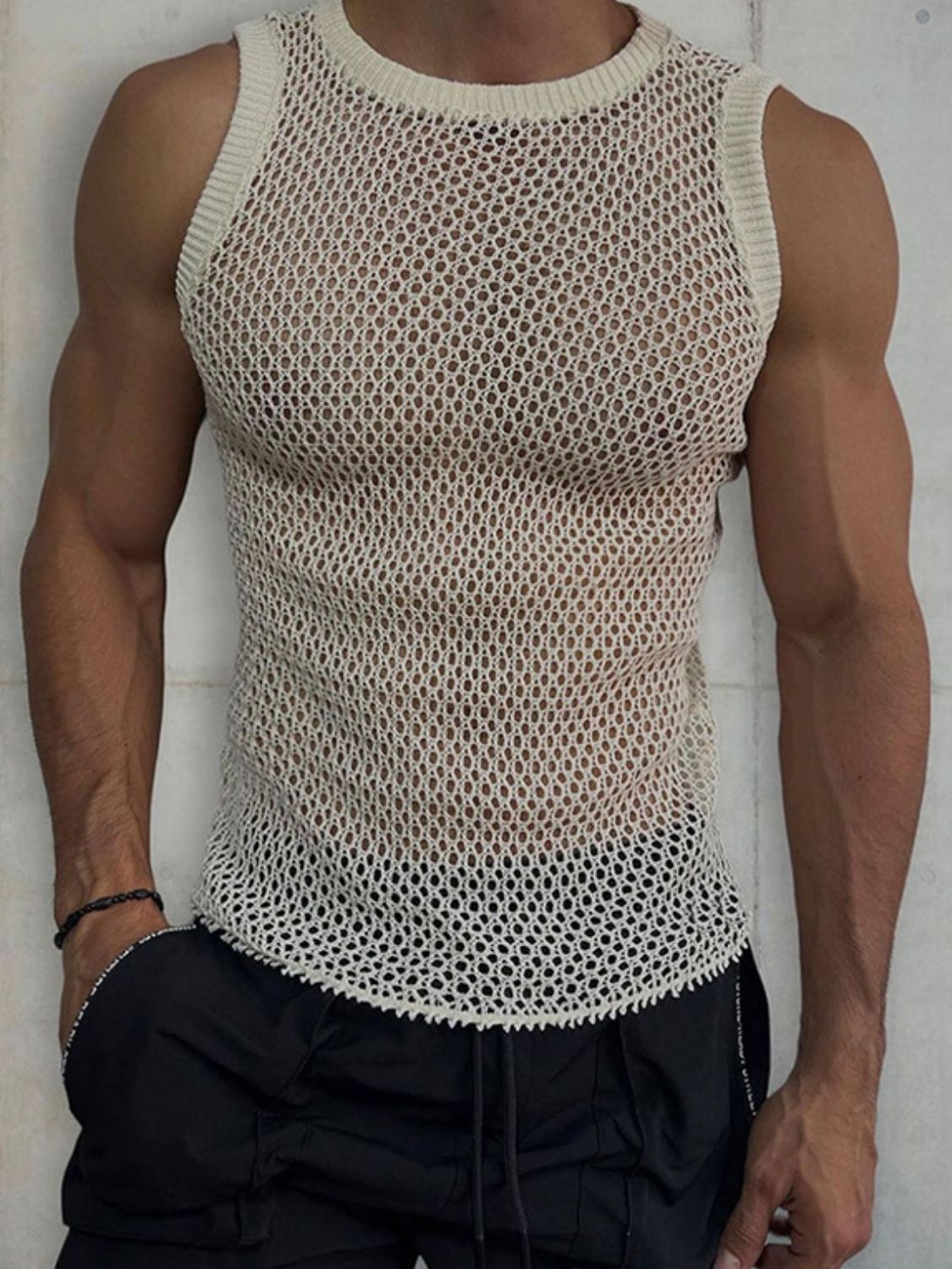 Men's Round Neck Hollow Out Sleeveless Knit Top