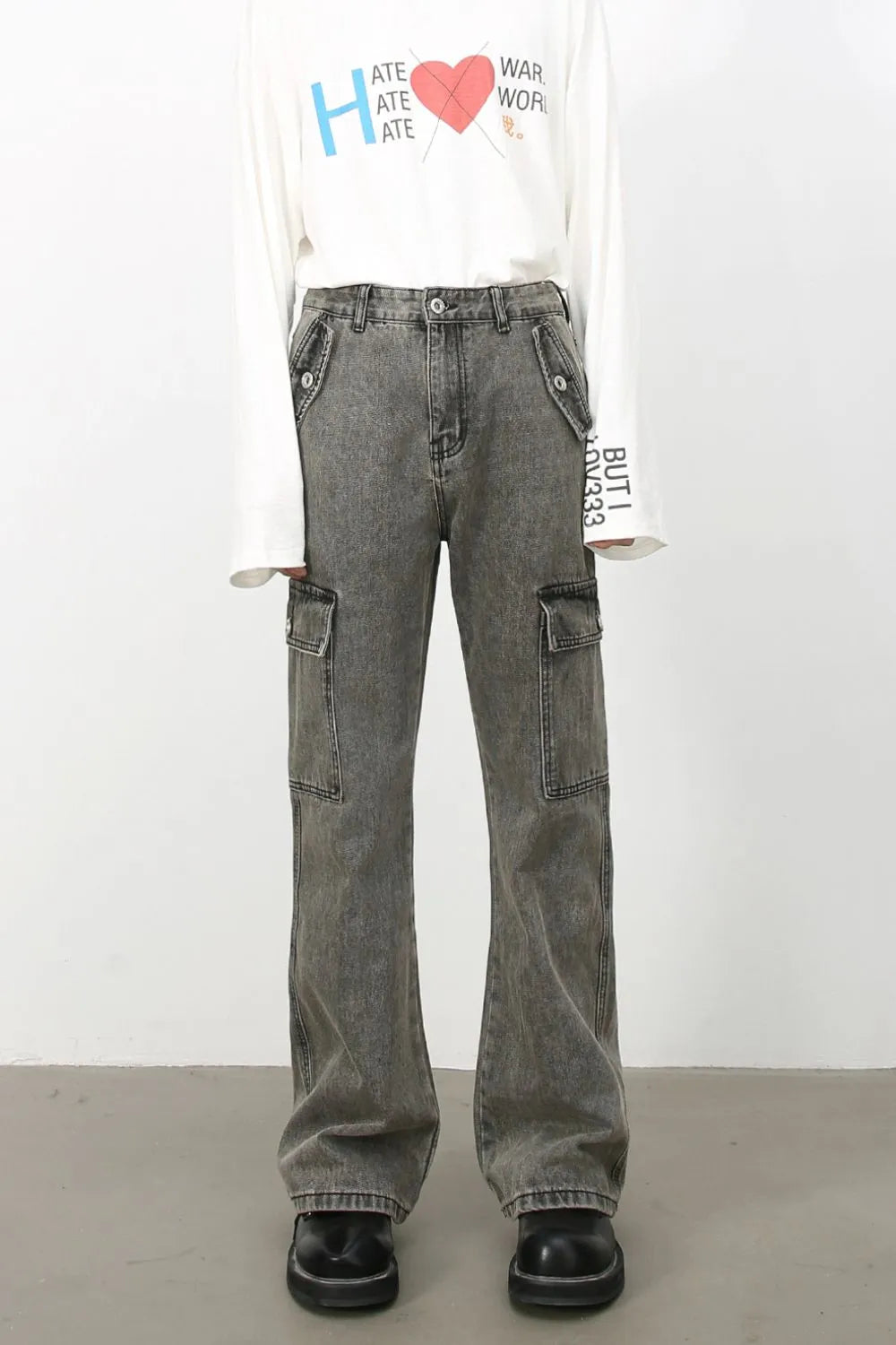 Men's Straight Leg Jeans with Cargo Pockets