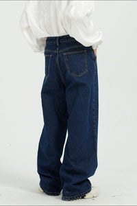 Wide Leg Jeans with Pockets