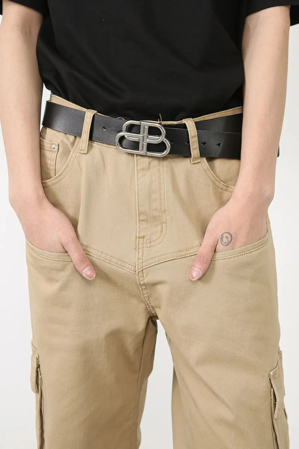 Men's Baggy Jeans with Cargo Pockets