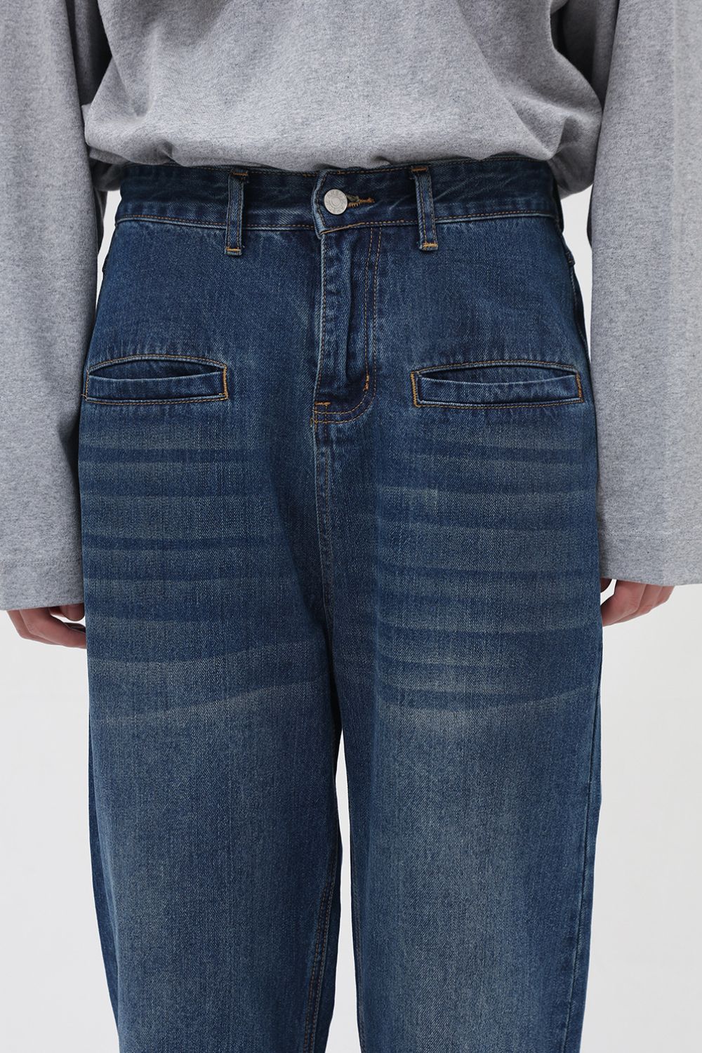 Front Pockets Baggy Jeans
