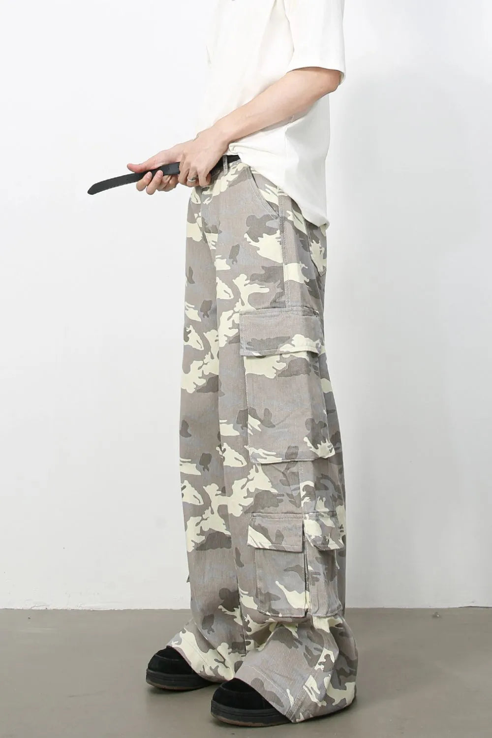 Men's Camouflage Wide Leg Cargo Jeans