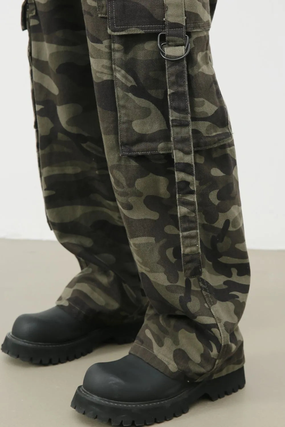Men's Camouflage Cargo Jeans