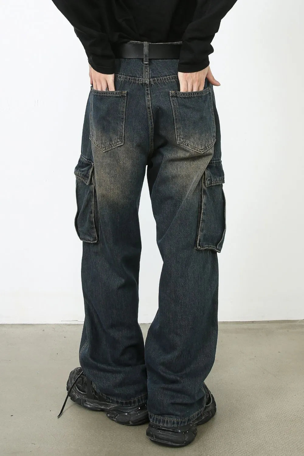 Men's Baggy Jeans with Cargo Pockets