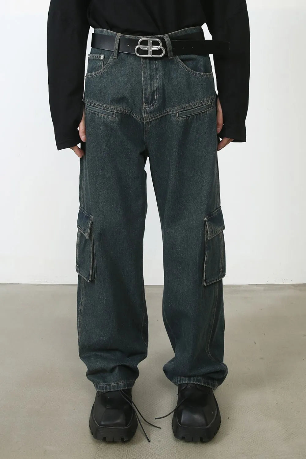 Men's Baggy Jeans with Cargo Pockets