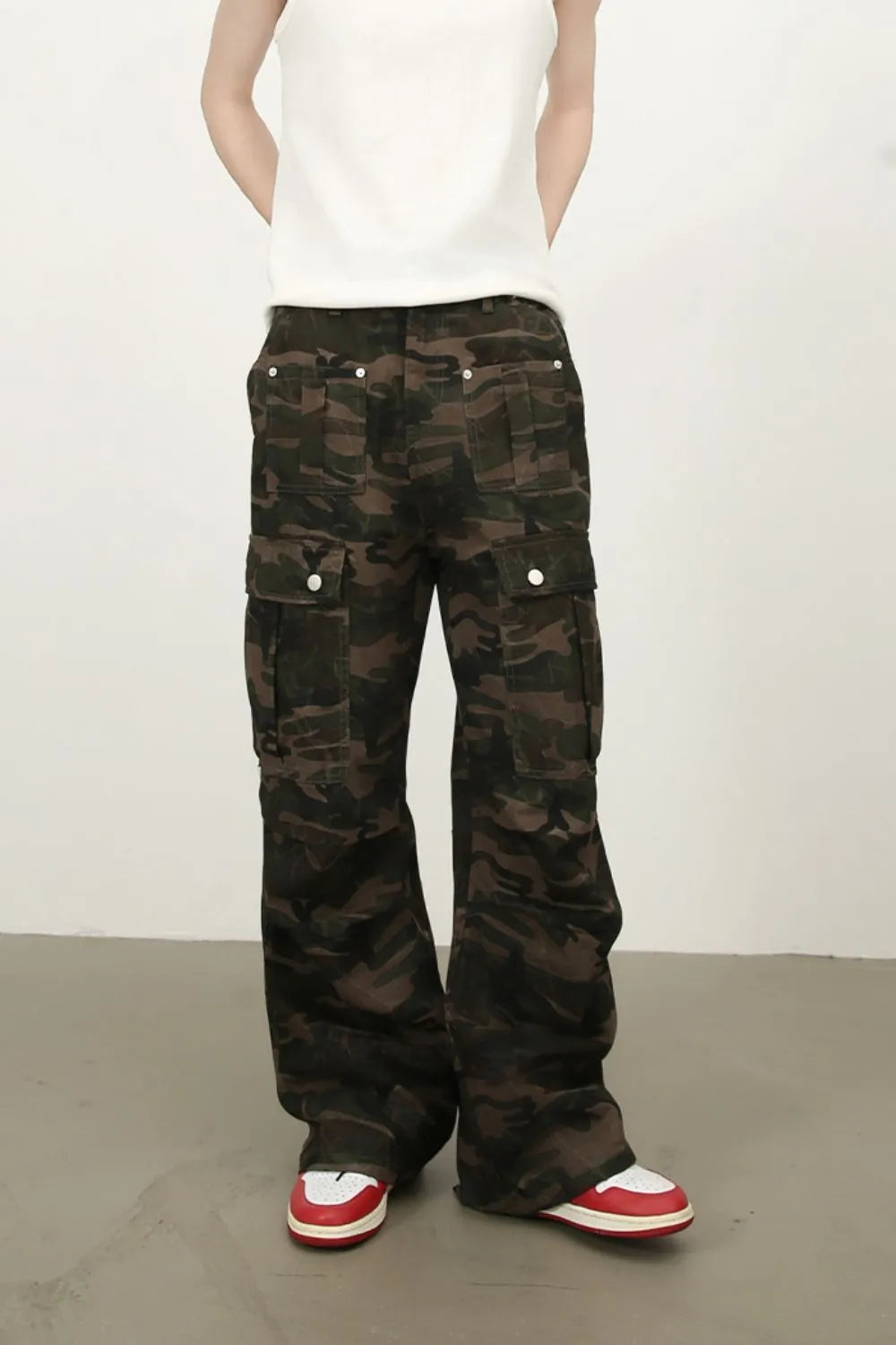 Men's Camouflage Jeans with Cargo Pockets