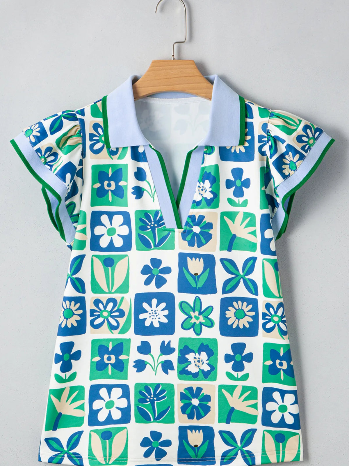 Floral Print Collared Blouse with Flutter Sleeves