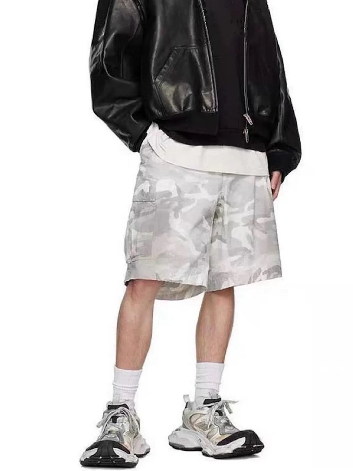 Men's Camouflage Pattern Denim Cargo Shorts