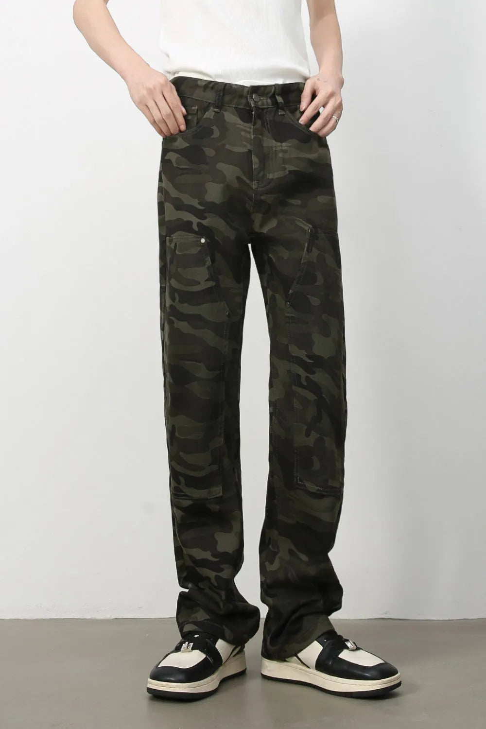 Men's Camouflage Straight Leg Cargo Jeans