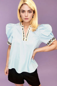 Contrast Leopard Trim Split Neck Puff Sleeve Blouse