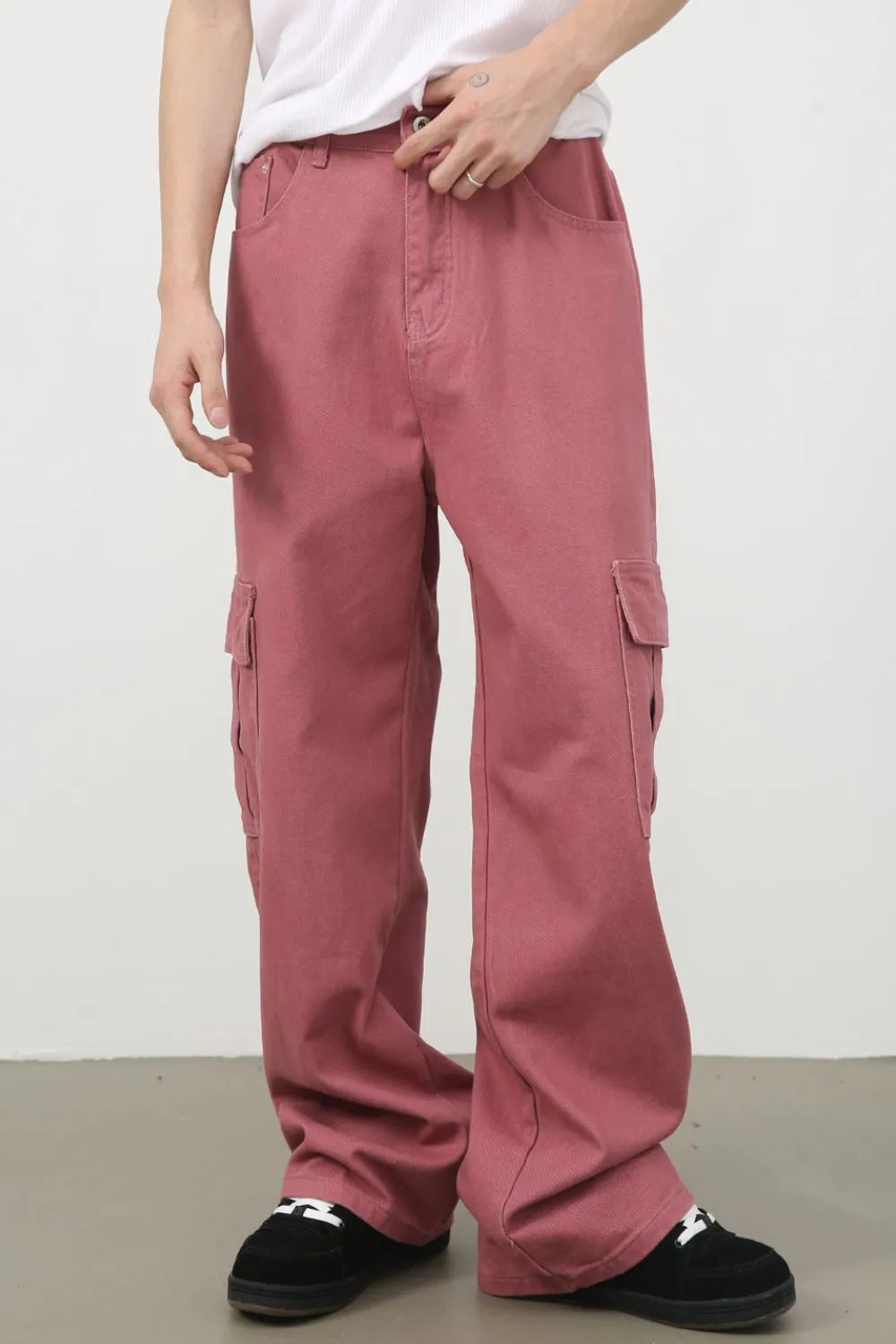 Men's Mid Rise Jeans with Cargo Pockets