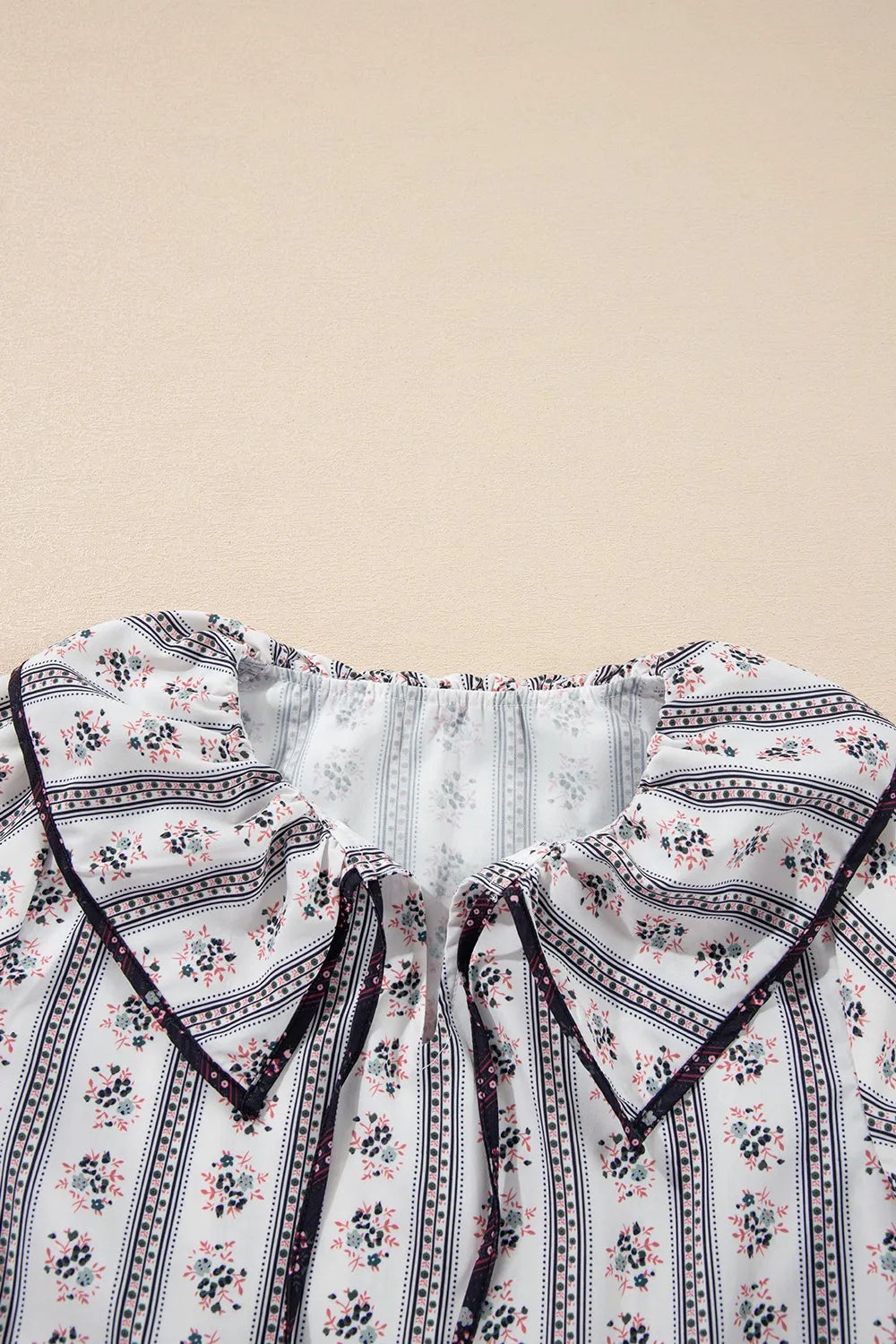 Floral Ruffled Collar Short Puff Sleeve Printed Blouse