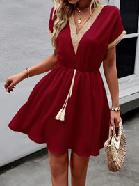 Devine Contrast Trim V-Neck Short Sleeve Mini Dress