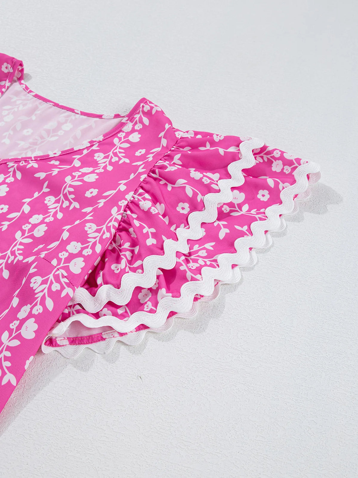 Floral Print Ric-rac Tiered Ruffled V Neck Blouse