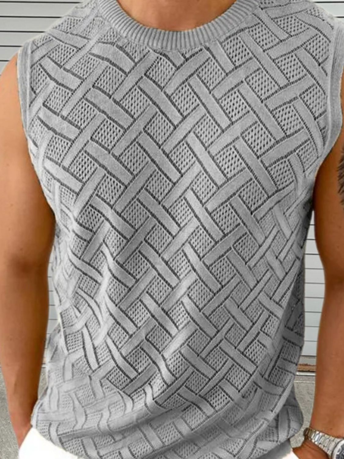 Men's Round Neck Sleeveless Eyelet Knit Top
