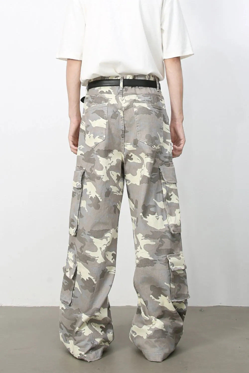 Men's Camouflage Wide Leg Cargo Jeans