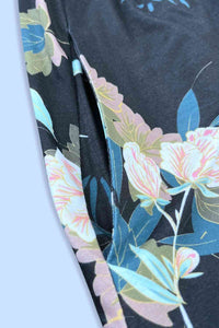 Printed Scoop Neck Sleeveless Buttoned Magic Dress with Pockets