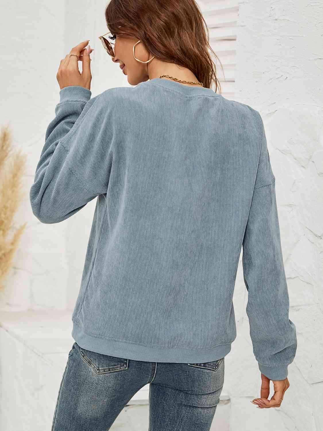 CHRISTMAS Graphic Sweatshirt
