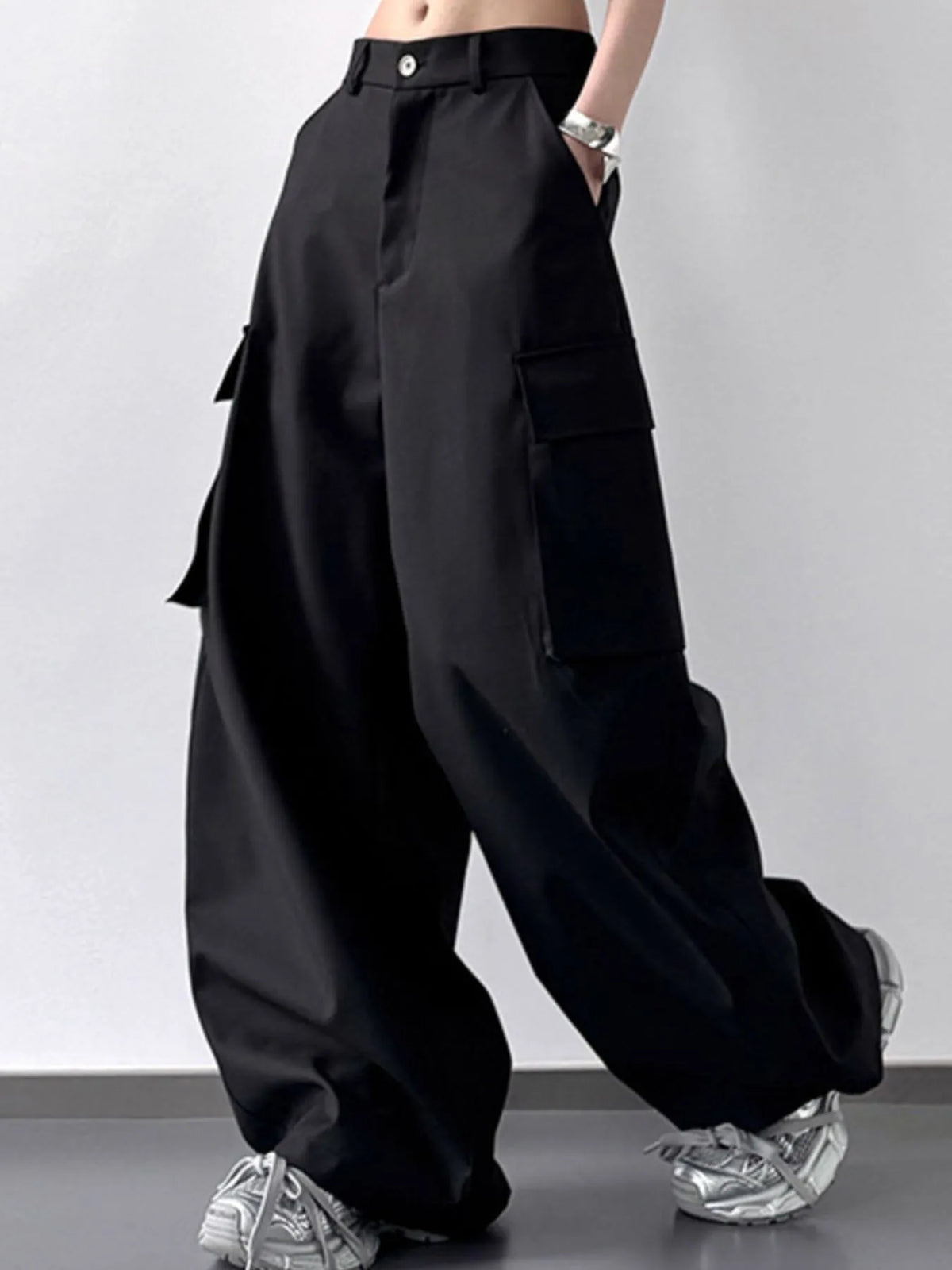 Wide Leg Cargo Pants