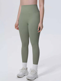 High-Waisted Seamless Active Leggings 101006969838535 26 Affordable Fashion Under $100 Jerry's Apparel 