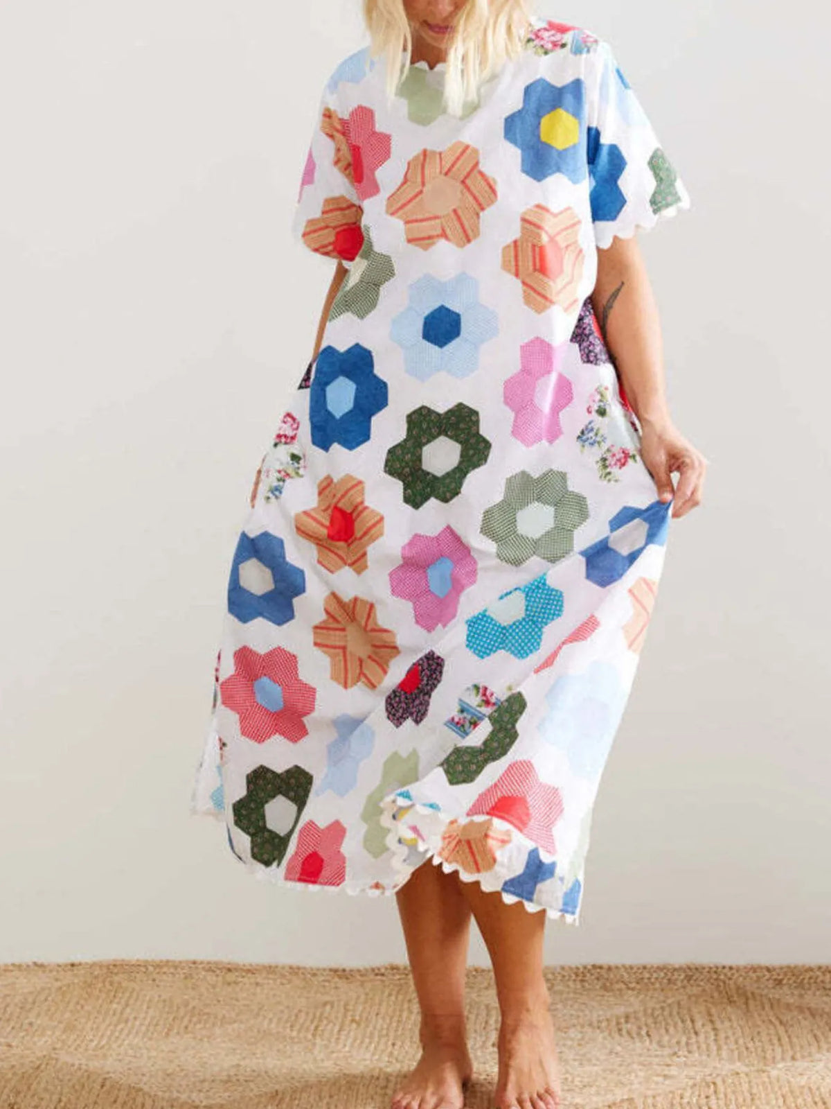 Floral Print Midi Dress with Scalloped Edges