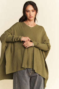 Davi & Dani High-Low Side Slit Batwing Sleeve Top