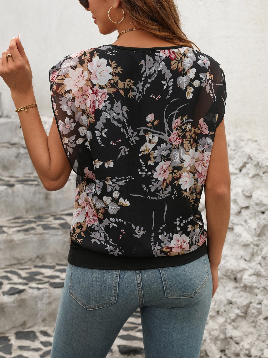 Honey Printed Round Neck Cap Sleeve Blouse