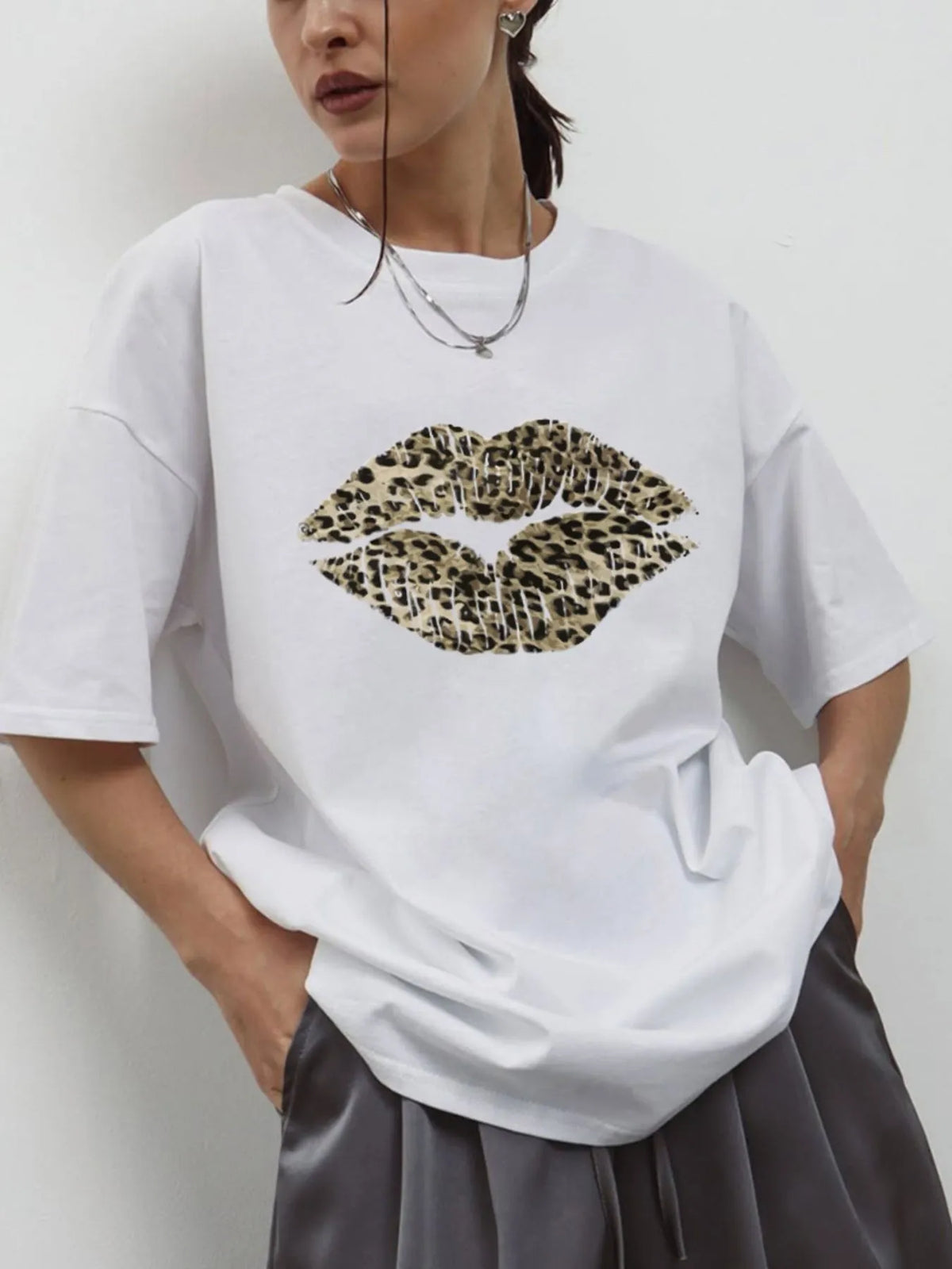 Leopard Lips Round Neck Oversized T-Shirt