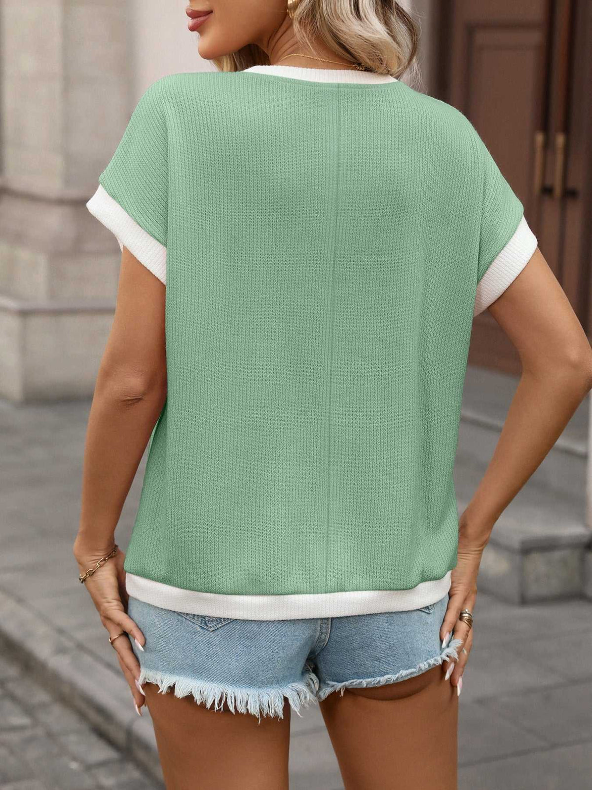 Contrast Trim Short Sleeve T-Shirt 100100724336043 33 Affordable Fashion Under $100 Jerry's Apparel 