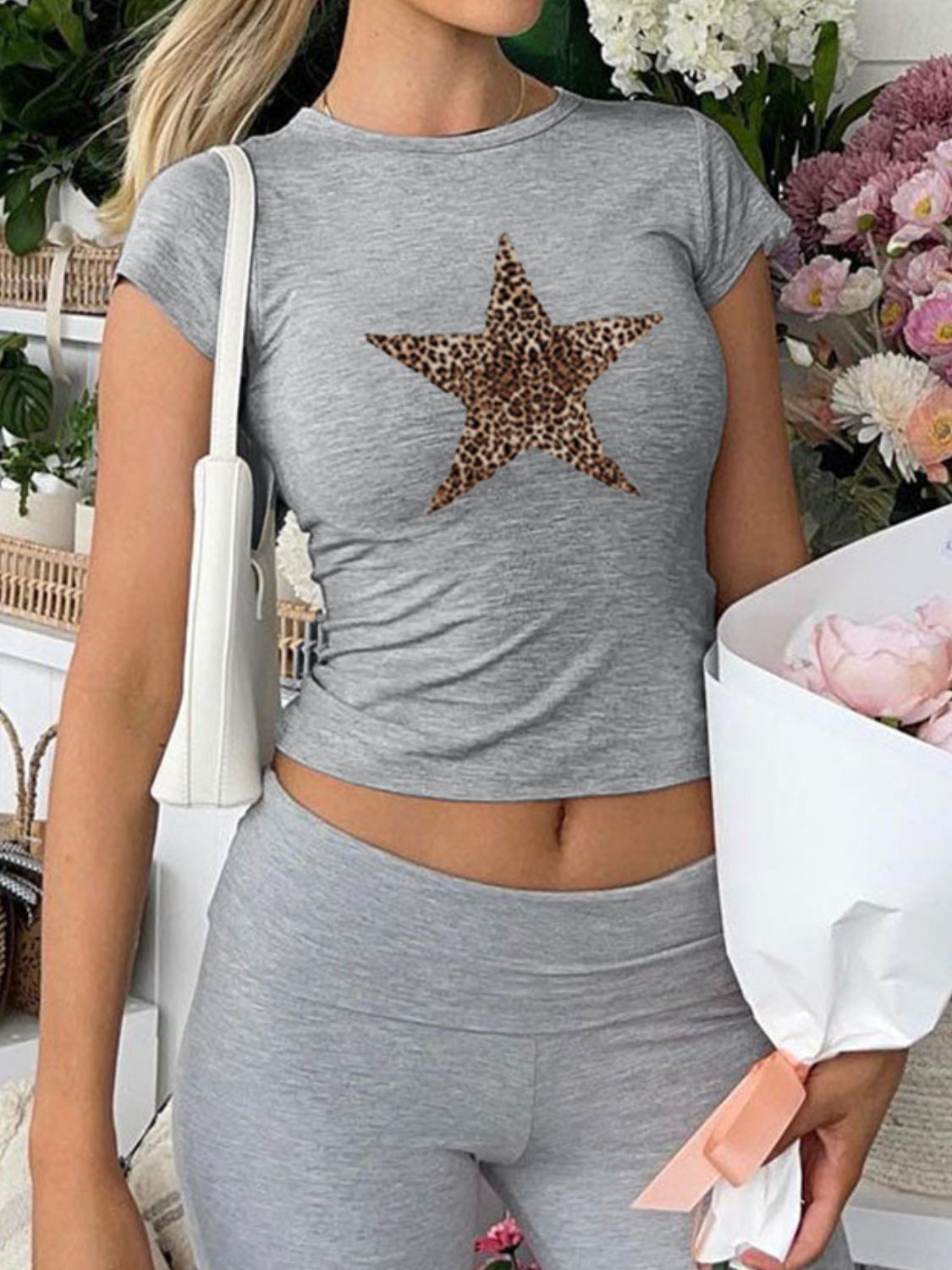 Devine Star Round Neck Short Sleeve T-Shirt