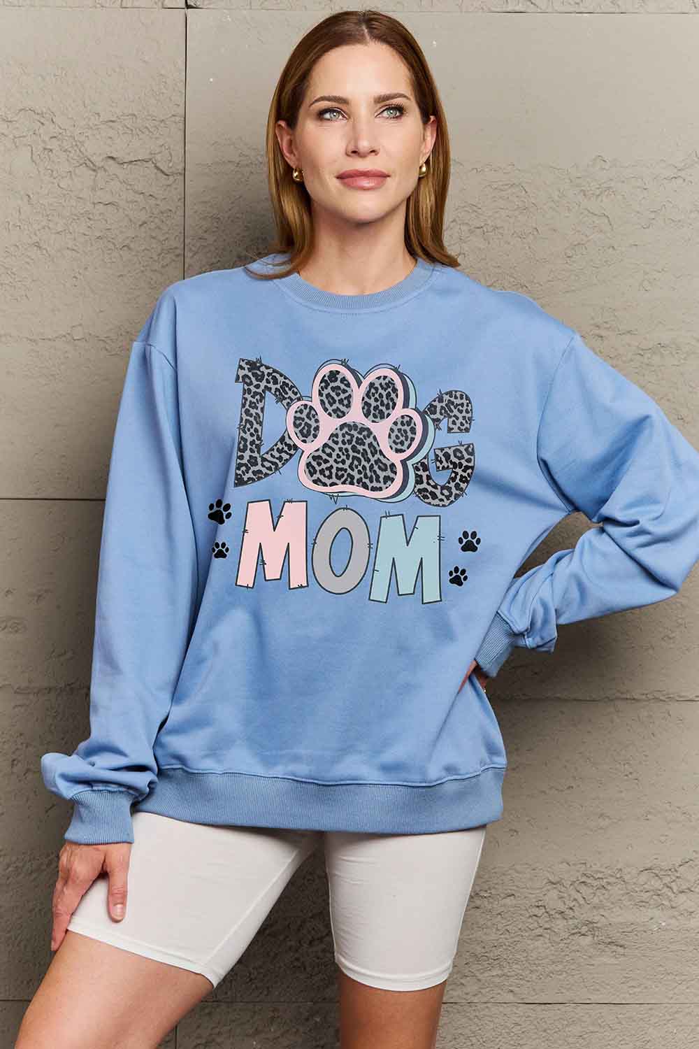 Full Size DOG MOM Graphic Sweatshirt