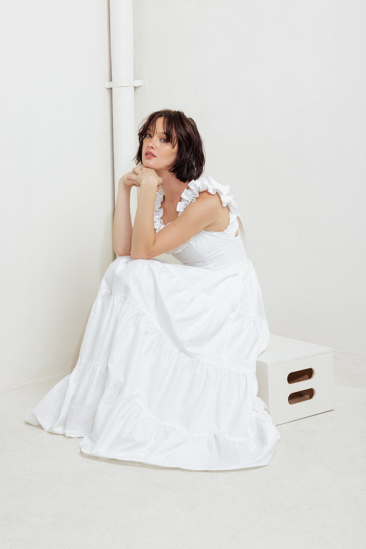 SWEETHEART TIERED ROMANCE WOVEN MIDI DRESS