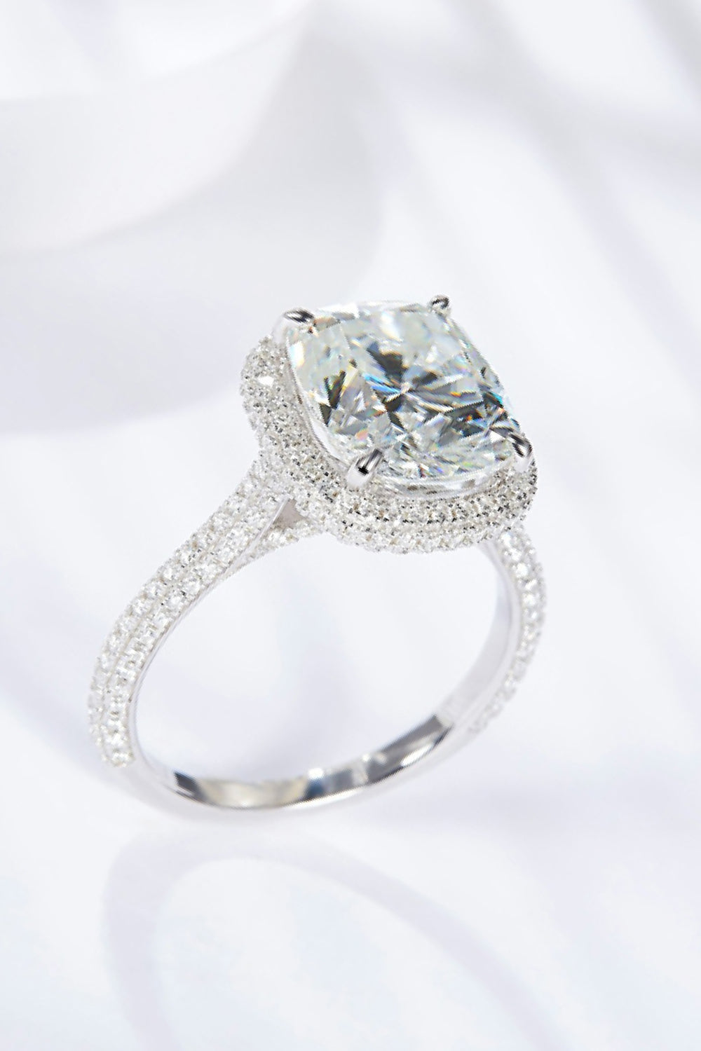 Baeful 6 Carat Moissanite Halo Ring