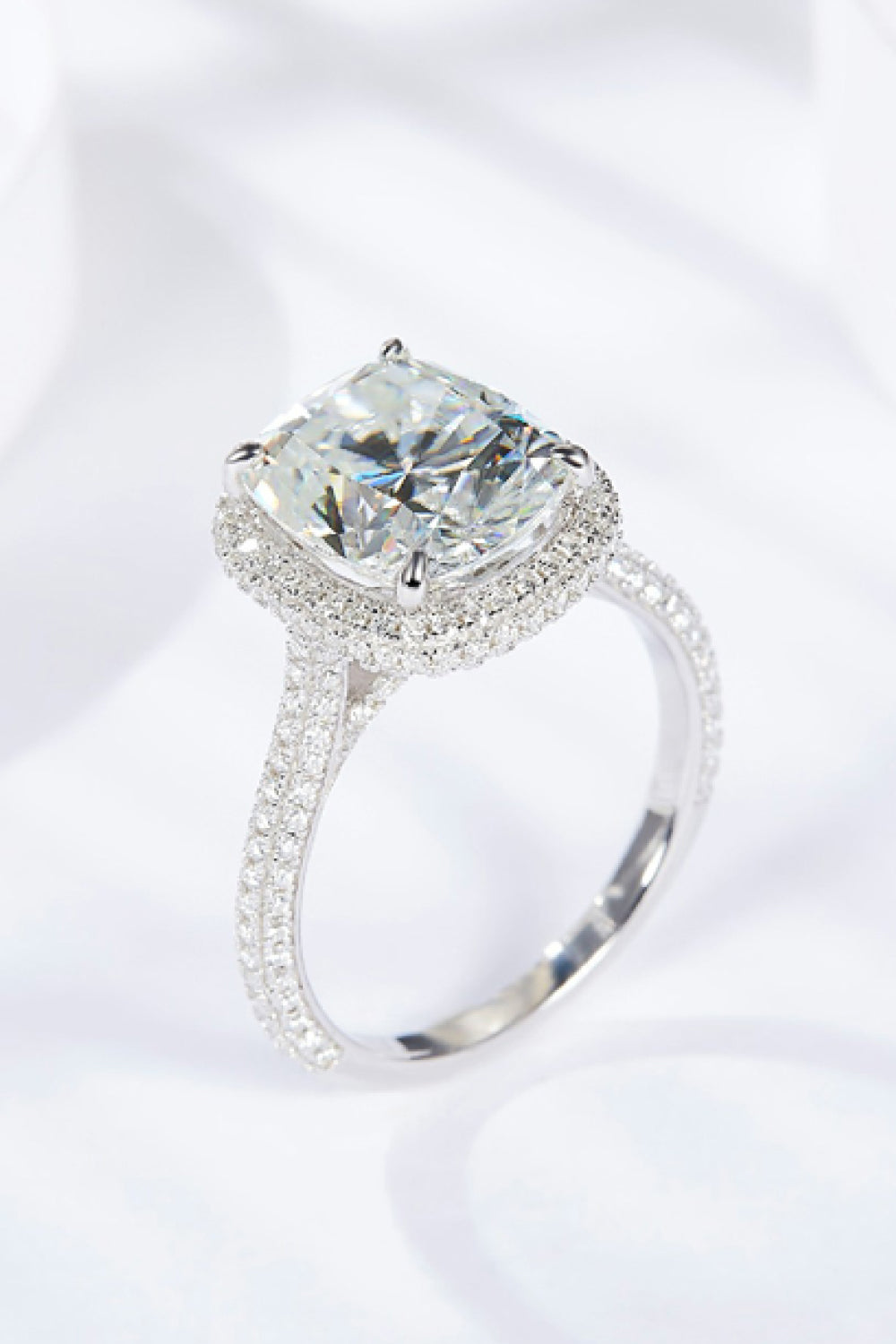 Baeful 6 Carat Moissanite Halo Ring