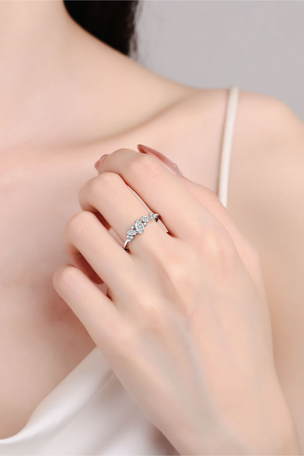 Baeful Moissanite Rhodium-Plated Ring