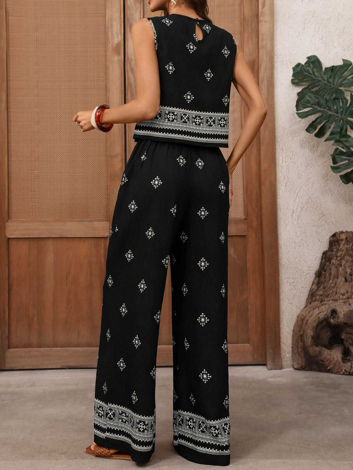 Sleeveless Top and Wide Leg Pants Set 100100284586574 43 Affordable Fashion Under $100 Jerry's Apparel 