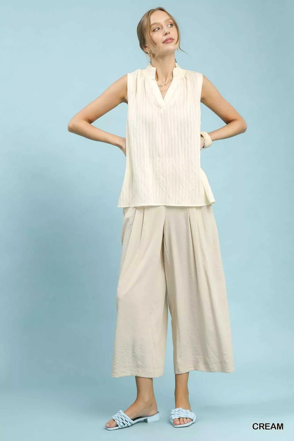 Umgee Sleeveless Textured Notch Neck Top 100100883571161 47 Affordable Fashion Under $100 Jerry's Apparel 