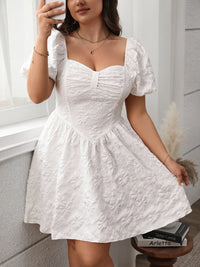 Plus Size Smocked Sweetheart Neck Puff Sleeve Mini Dress