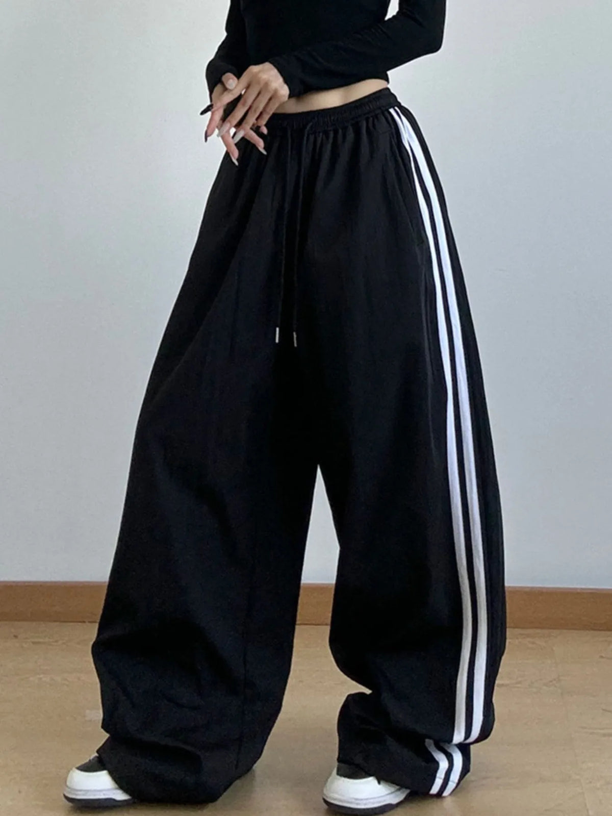 Side Striped Wide Leg Drawstring Pants