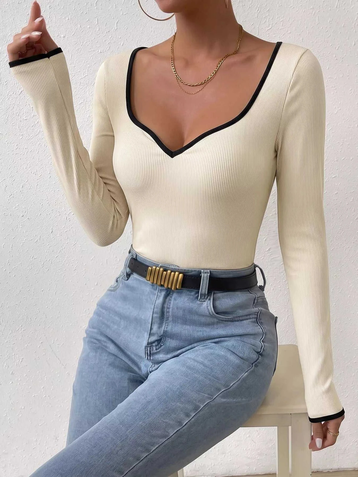 Ribbed Sweetheart Neckline Contrast Trim Long Sleeve Bodysuit 100100113781408 27 Affordable Fashion Under $100 Jerry's Apparel 