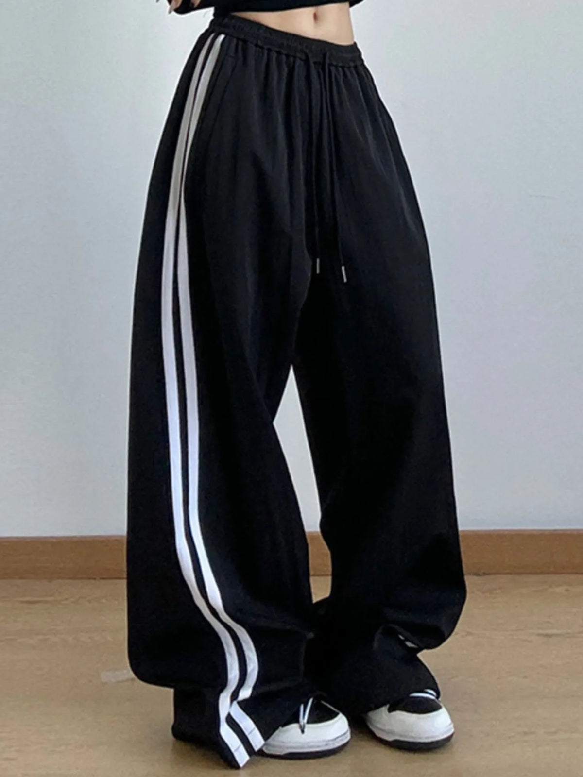 Side Striped Wide Leg Drawstring Pants