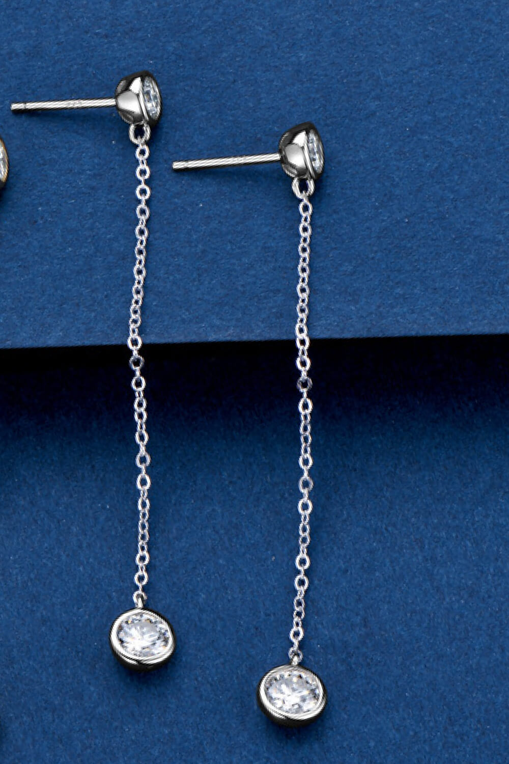 Baeful Moissanite Chain Earrings