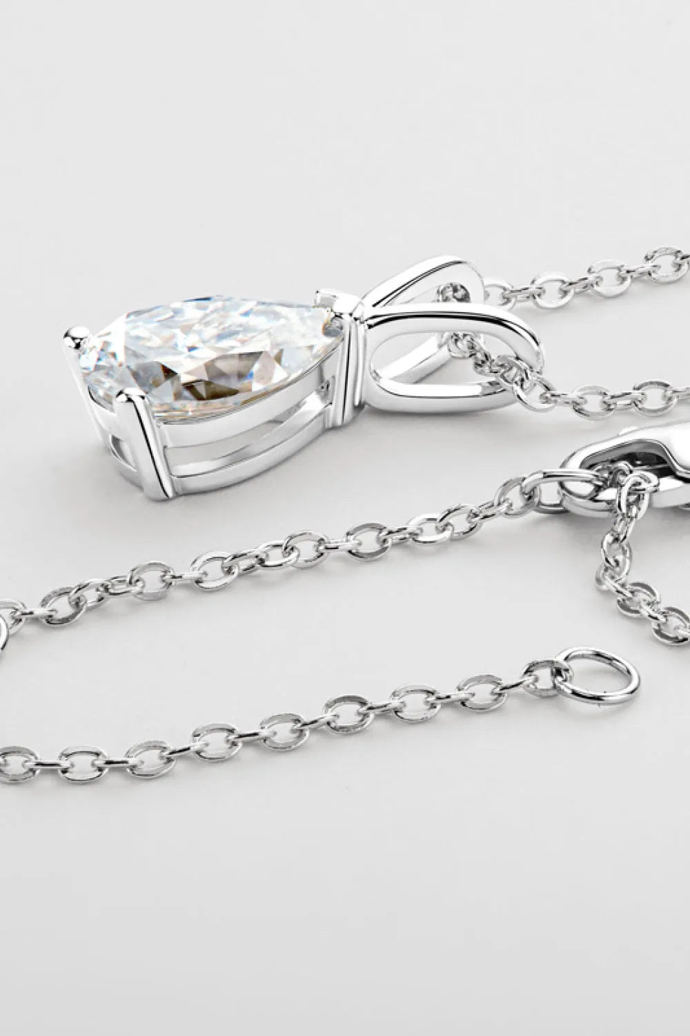 1.5 Carat Moissanite Pendant Necklace