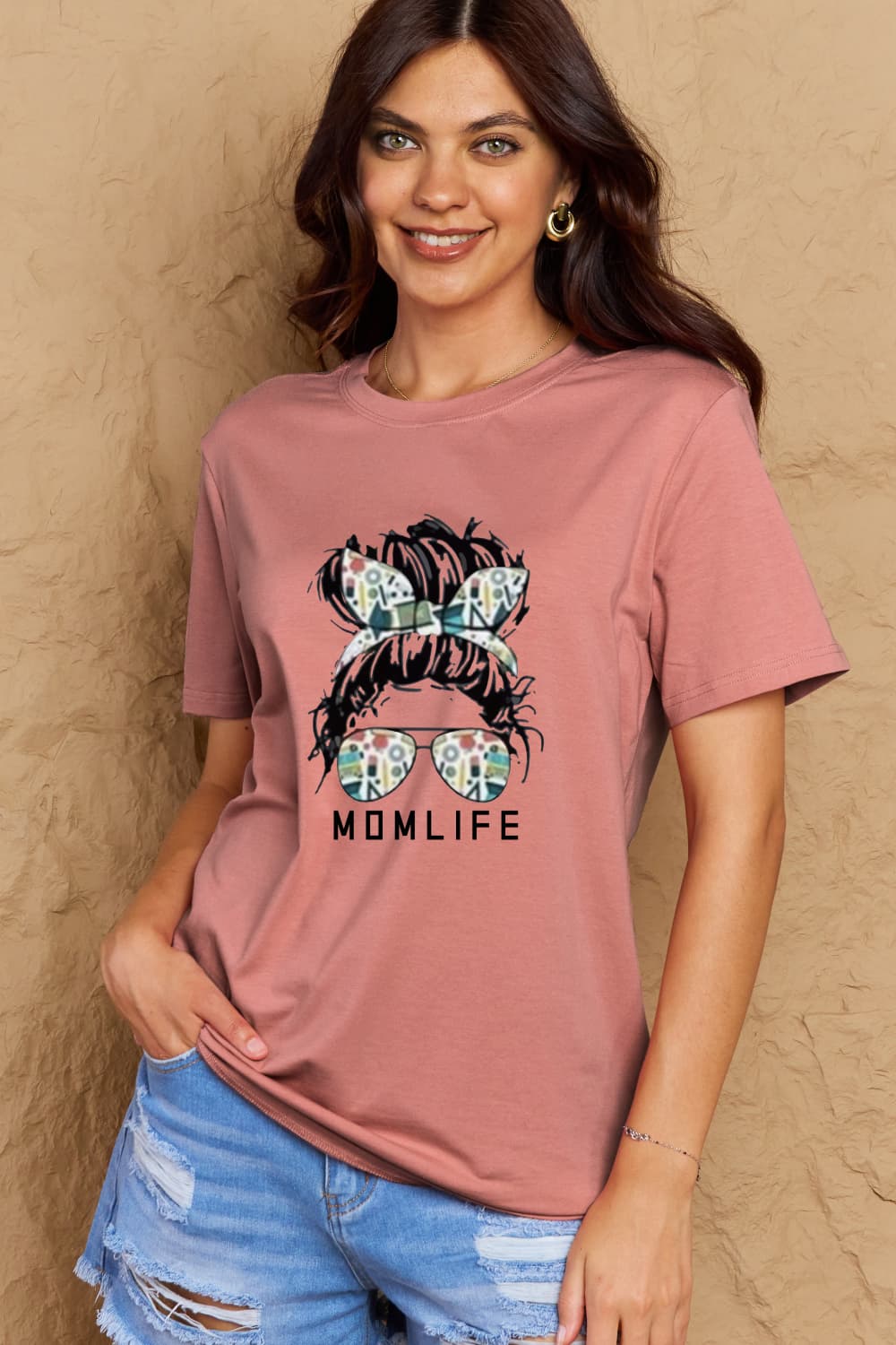 Full Size MOM LIFE Graphic Cotton T-Shirt