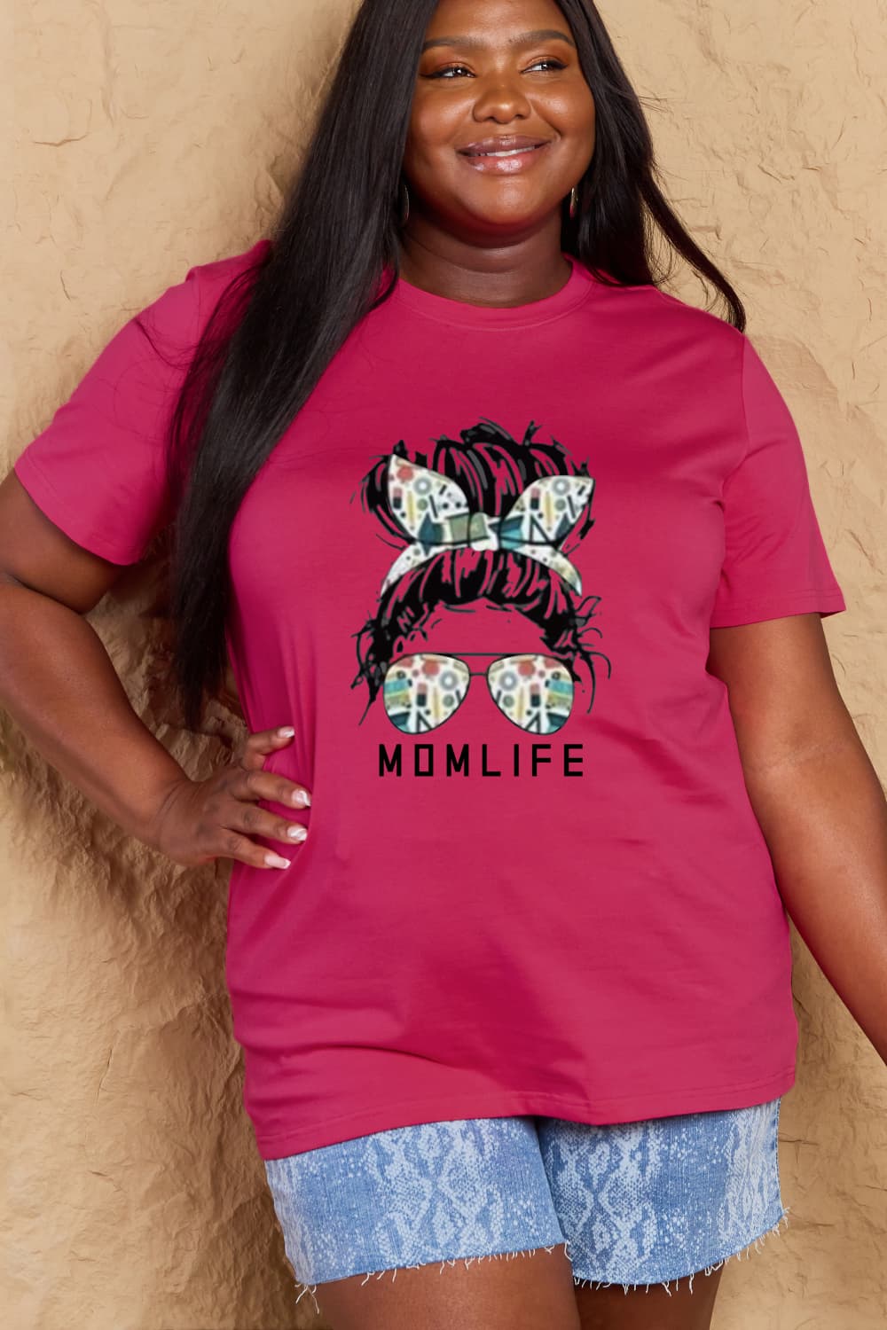 Full Size MOM LIFE Graphic Cotton T-Shirt