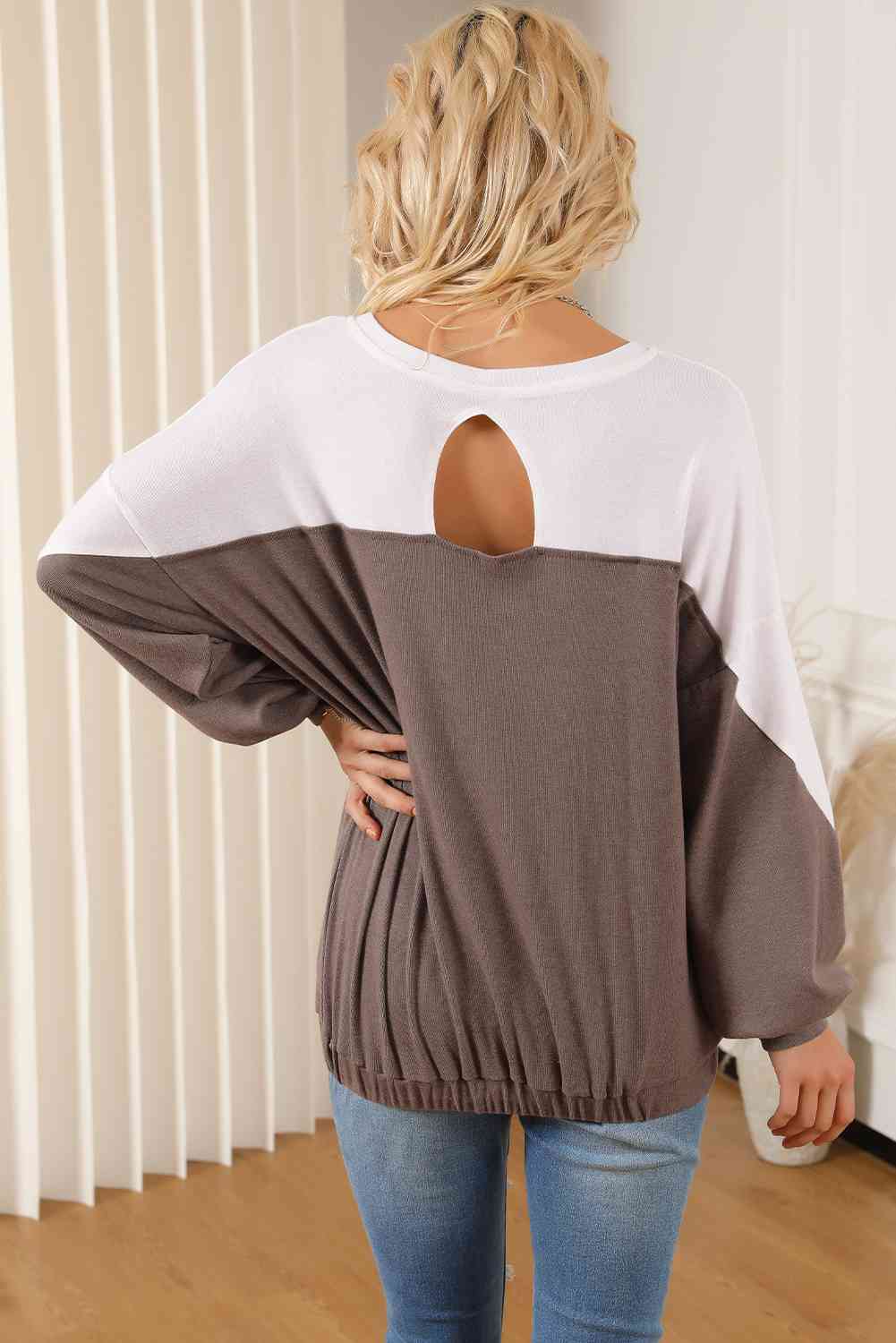 Contrast Round Neck Lantern Sleeve Sweatshirt