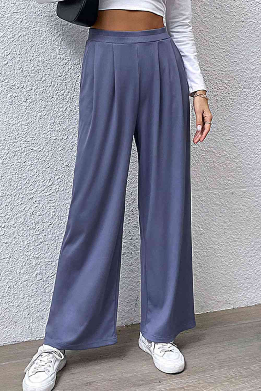 Pleated Detail Wide-Leg Pants with Pockets